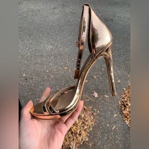 Steve Madden rose gold high heels size 6
